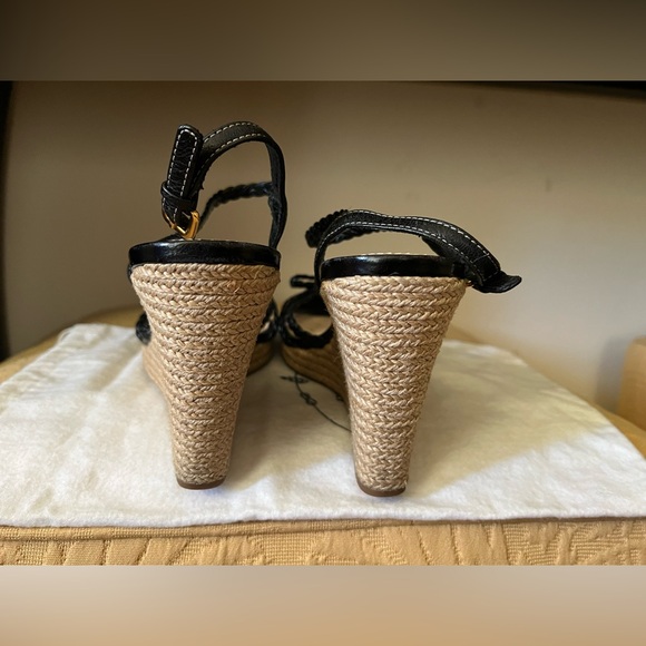 Pre-owned timeless Prada wedges, size 40 - Picture 4 of 11